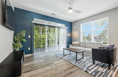 Whitestown Apartment | IRIE Living Divine Kg 2bd Gym Pool Brand New