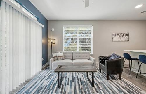 Whitestown Apartment | IRIE Living Divine Kg 2bd Gym Pool Brand New