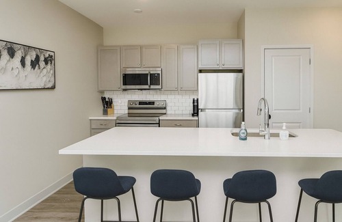 Whitestown Apartment | IRIE Living-Retreat Kg 2Bd+Gym+Pool, BRAND New!