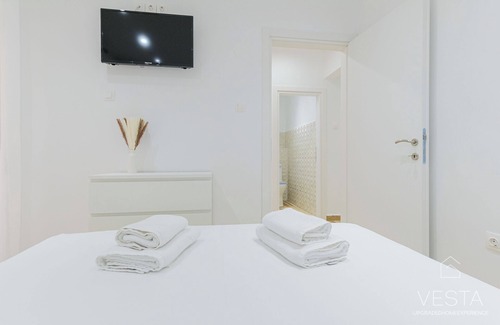Haniotis Apartment | Iris 2-bdrm Suite in Chanioti, 150m to beach