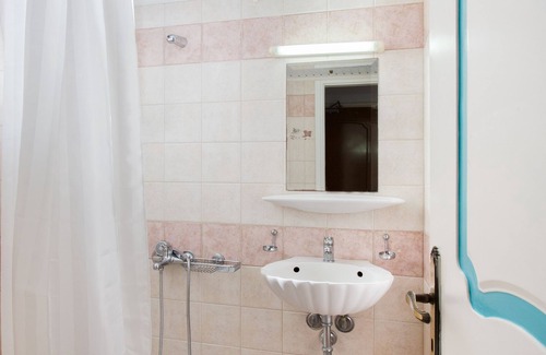 Xifias Hotel | Iris Beach Hotel