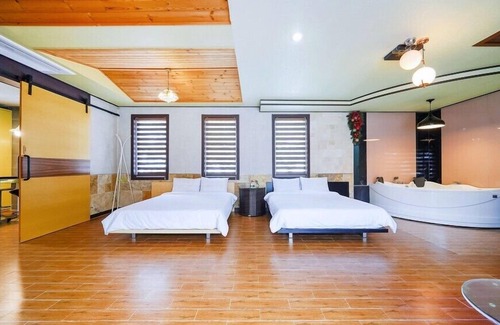 Seo Apartment | Iris Pension