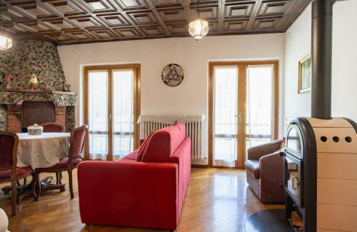 Ballabio Apartment | IRIS - Relaxing Alpine Getaway at Ballabio