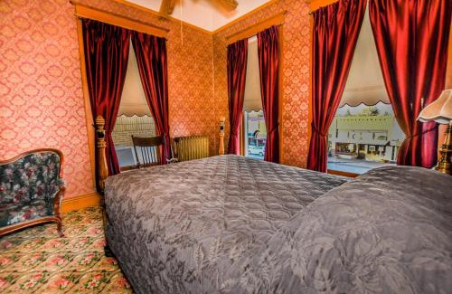 Cody Hotel | Irma Hotel