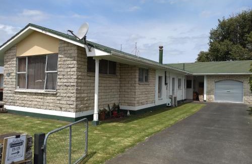 Patea Bed & Breakfast | Ironsands B&B