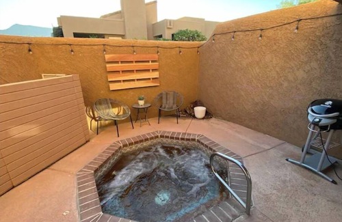 Palm Desert Condo | Ironwood Mid Century lux renovation with private Jacuzzi and decks