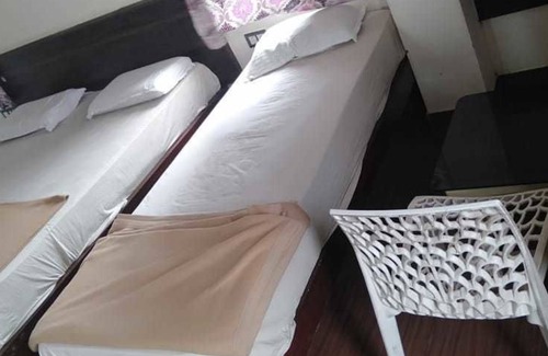 Koppal Hotel | Iroomz Grand Palace