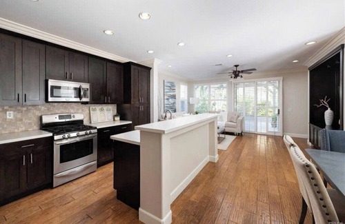 Oak Creek House | IRVINE ✰ Gated Community ✰ Close to Everything