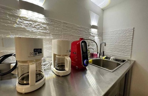 Khlong Tan Apartment | Is between bts ekkamai and phra khanong is 3 mins walk