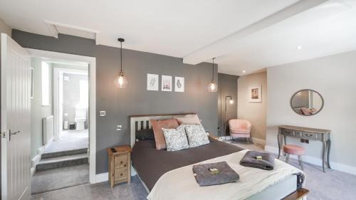 Catton House | Isaac's Cottage