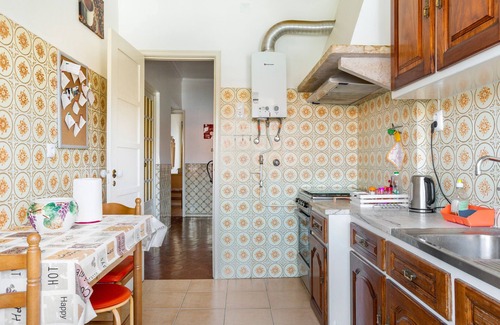 Algueirao - Mem Martins Apartment | Isabel Dream II, 300m from the train,4 Km from Sintra
