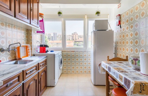 Algueirao - Mem Martins Apartment | Isabel Dream II, 4Km from Sintra, train 300m away