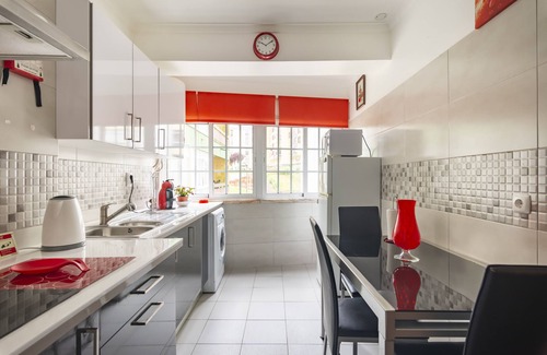 Rio de Mouro Apartment | Isabel Dream I, 6 km from Sintra, train at 400m