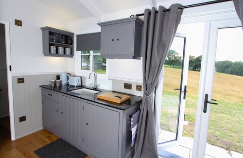 Marsham Cabin | Isabel , nestled in a peaceful farm in Marsham, North Norfolk