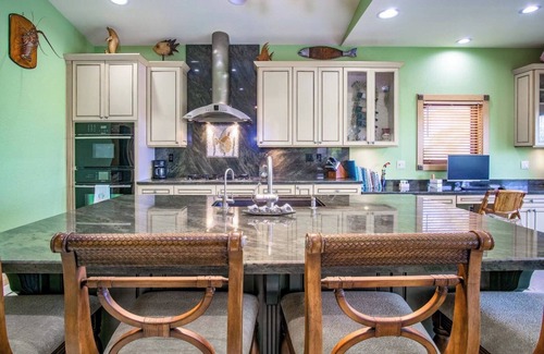 Marathon House | Isabella on Paradise Place 2 bed 2 bath with Exoti
