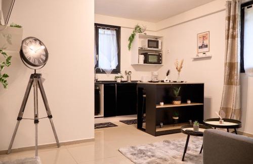 Deuil-la-Barre Apartment | Isak House cosy Garden