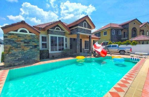 Cha-am Villa | Isea Cha-Am Private Poolvilla from beach 2km