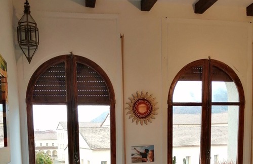 Abena Cottage | Iseya Apartments, THE DOOR TO THE PYRENEES