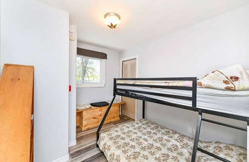 Tweed Cottage | Ish’s Lodge On Moira River/Stoco Lake