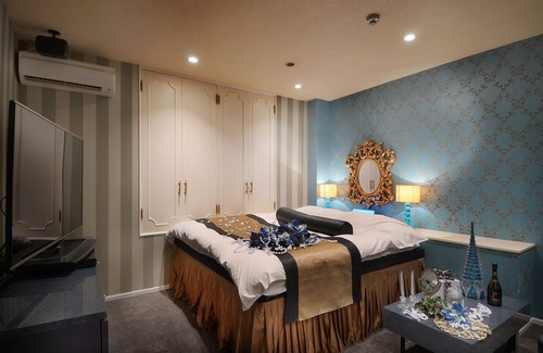 Nishi Ward Hotel | ishidu hotel blanc chapel christmas - Adults Only