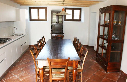 Valeggio sul Mincio Apartment | Isidoro: tasteful apartment, surrounded by greenery, quiet
