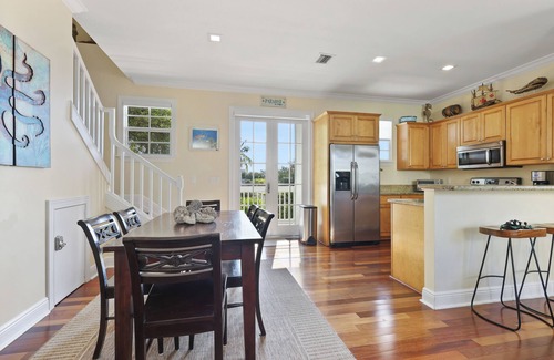 Islamorada House | Islamorada home in Anglers Reef with Ocean Views, Dock, Com Pool & Private Beach