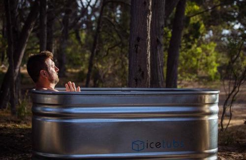 Pelican Lagoon House | Island Alive Guest House