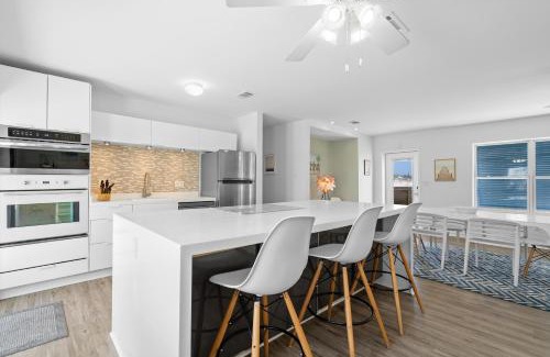 Pensacola Beach House | Island Beach Bungalow