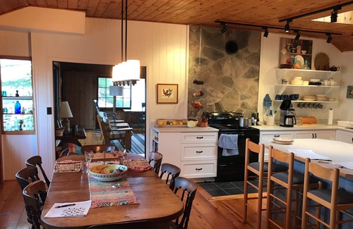 Kawartha Park Cottage | Island Cottage - Private and Spacious