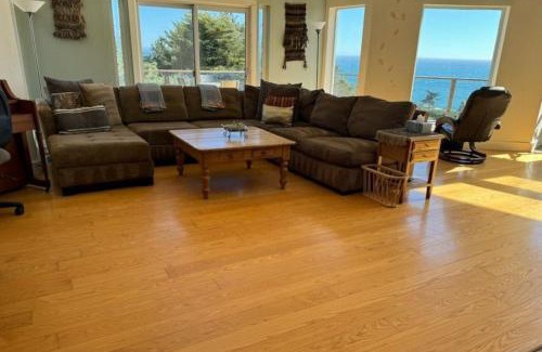 Gualala House | Island Cove Shangri La