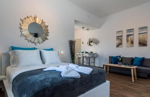 Adamas Apartment | Island Dreams Deluxe Apartment