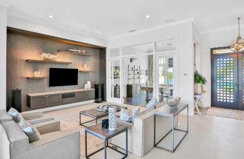 Island Estate House | Island Estate Waterfront Villa