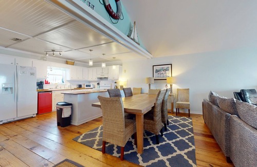 Silver Cay House | Island Gem on the Water W/Private Dock, Large Deck, Gas Grill & WiFi - Dogs OK