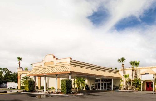 Merritt Island Cabin | ISLAND HOTEL of Space Coast