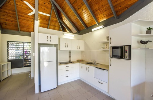 Nelly Bay Apartment | Island Leisure Resort