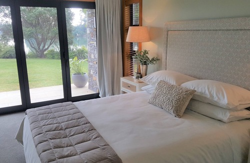 Whakamarama House | Island Life in the Bay - Te Puna Point Retreat