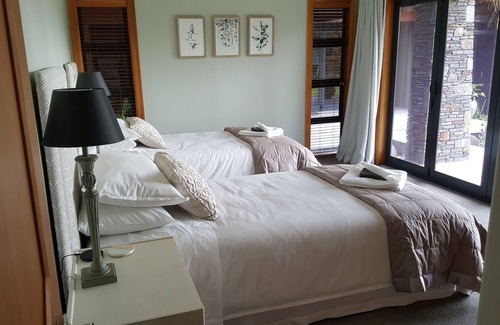Whakamarama House | Island Life in the Bay - Te Puna Point Retreat