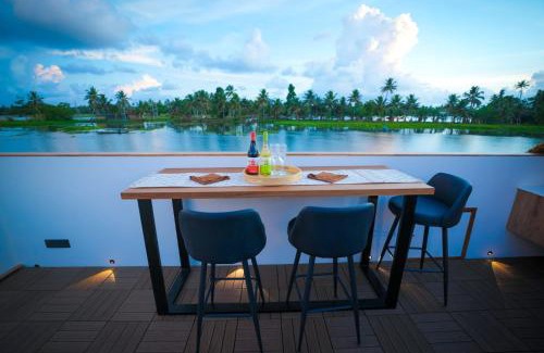 Champakulam Boat Rental | Island of Peace Houseboat