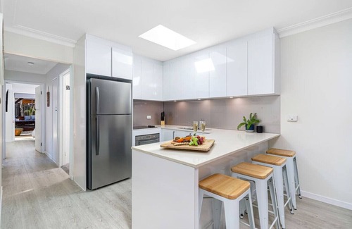 Surfers Paradise House | 'Island Retreat Villa' by Inn Paradise