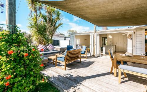 Blackpool House | Island Time