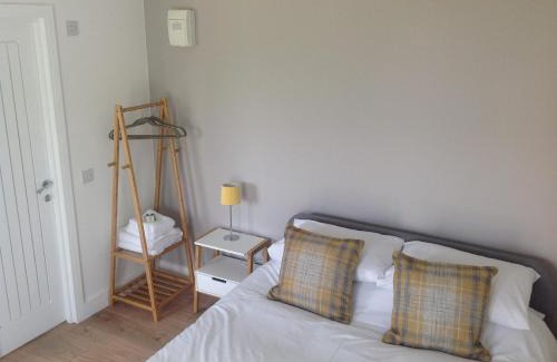 Ebost Apartment | Island view room 2