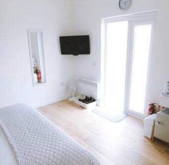 Ebost Apartment | Island view room 2