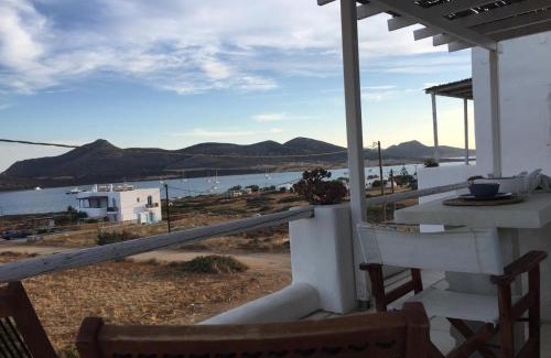 Antiparos Apartment | Island White