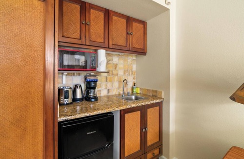 Wailua Resort | Islander on the Beach, #240 - breathtaking ocean views, steps to the beach