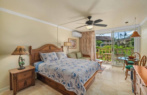 Wailua Resort | Islander on the Beach, #240 - breathtaking ocean views, steps to the beach
