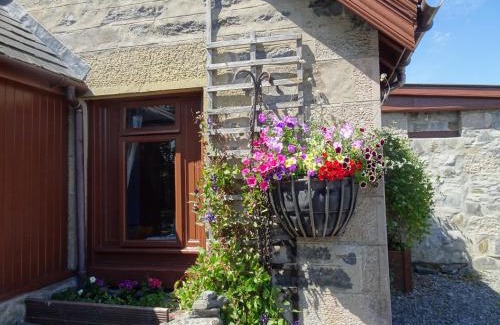 Kingussie House | Islay Cottage, Meadowside, Kincraig, near Kingussie