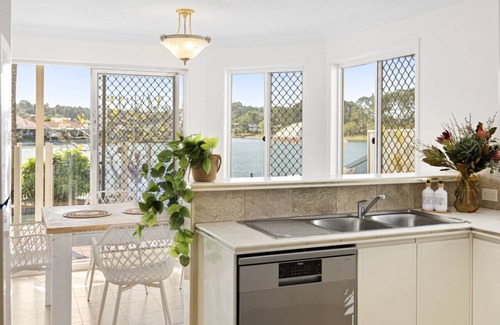 Elanora Apartment | Isle of palms private villa