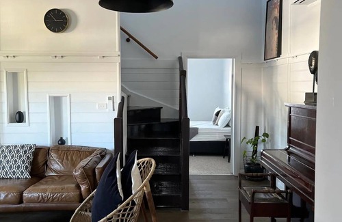 Hamilton House | Islington Cottage