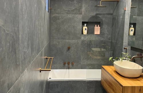 Hamilton House | Islington Cottage