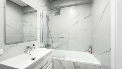 Chisinau Apartment | Ismail Premier Luxe